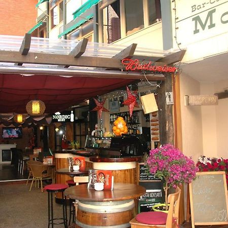 סאלו Hostal Montsant מראה חיצוני תמונה