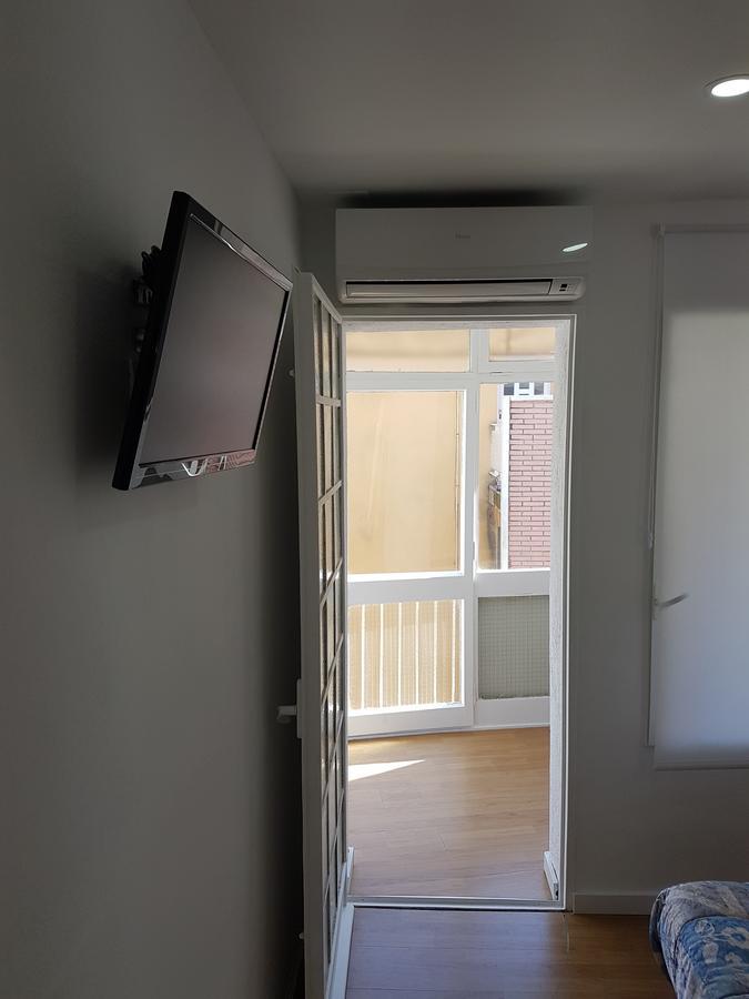 סאלו Hostal Montsant מראה חיצוני תמונה
